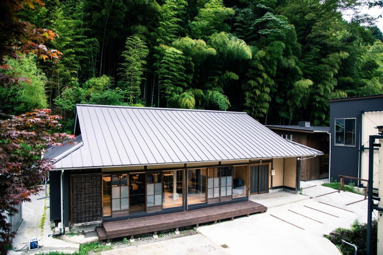 山の中の一棟貸切宿 五番地 Nambu (Yamanashi) ภายนอก รูปภาพ