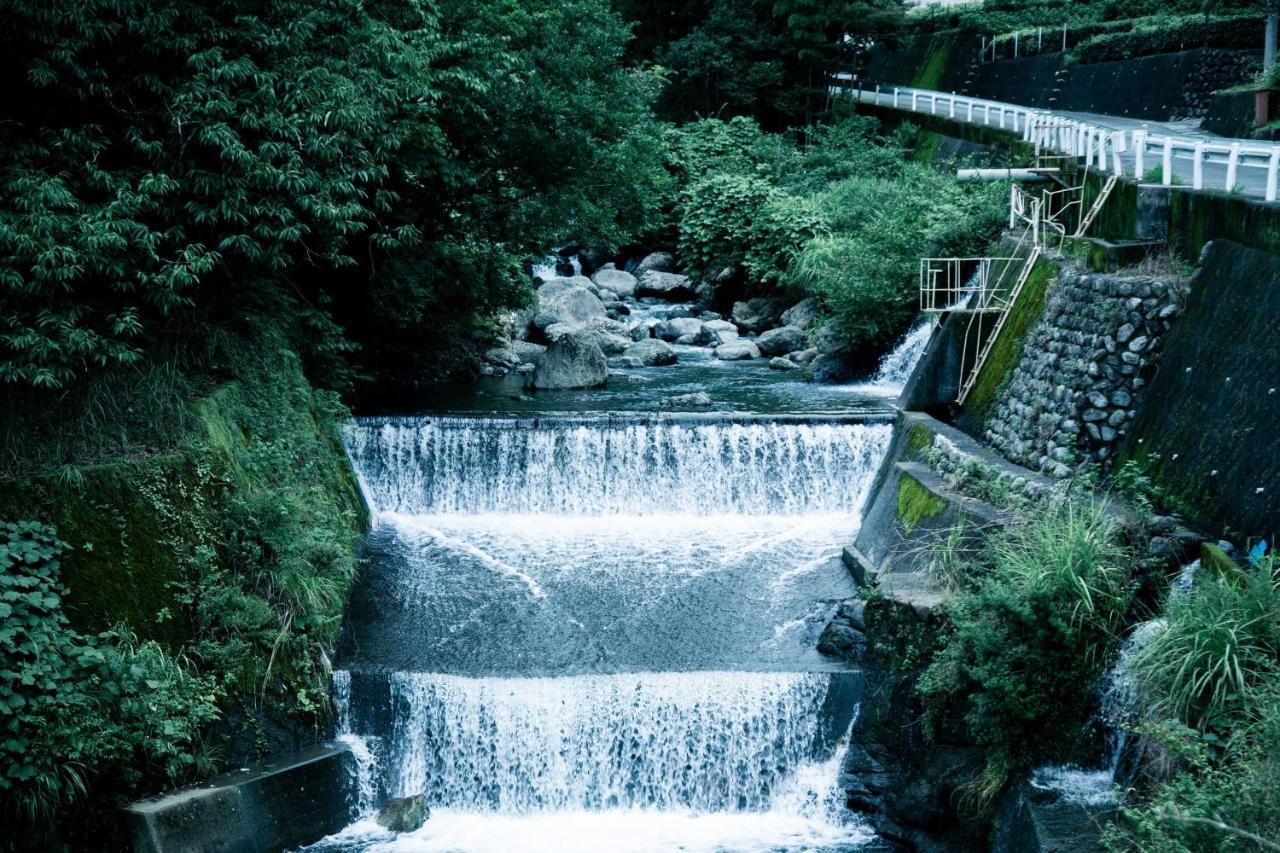 山の中の一棟貸切宿 五番地 Nambu (Yamanashi) ภายนอก รูปภาพ