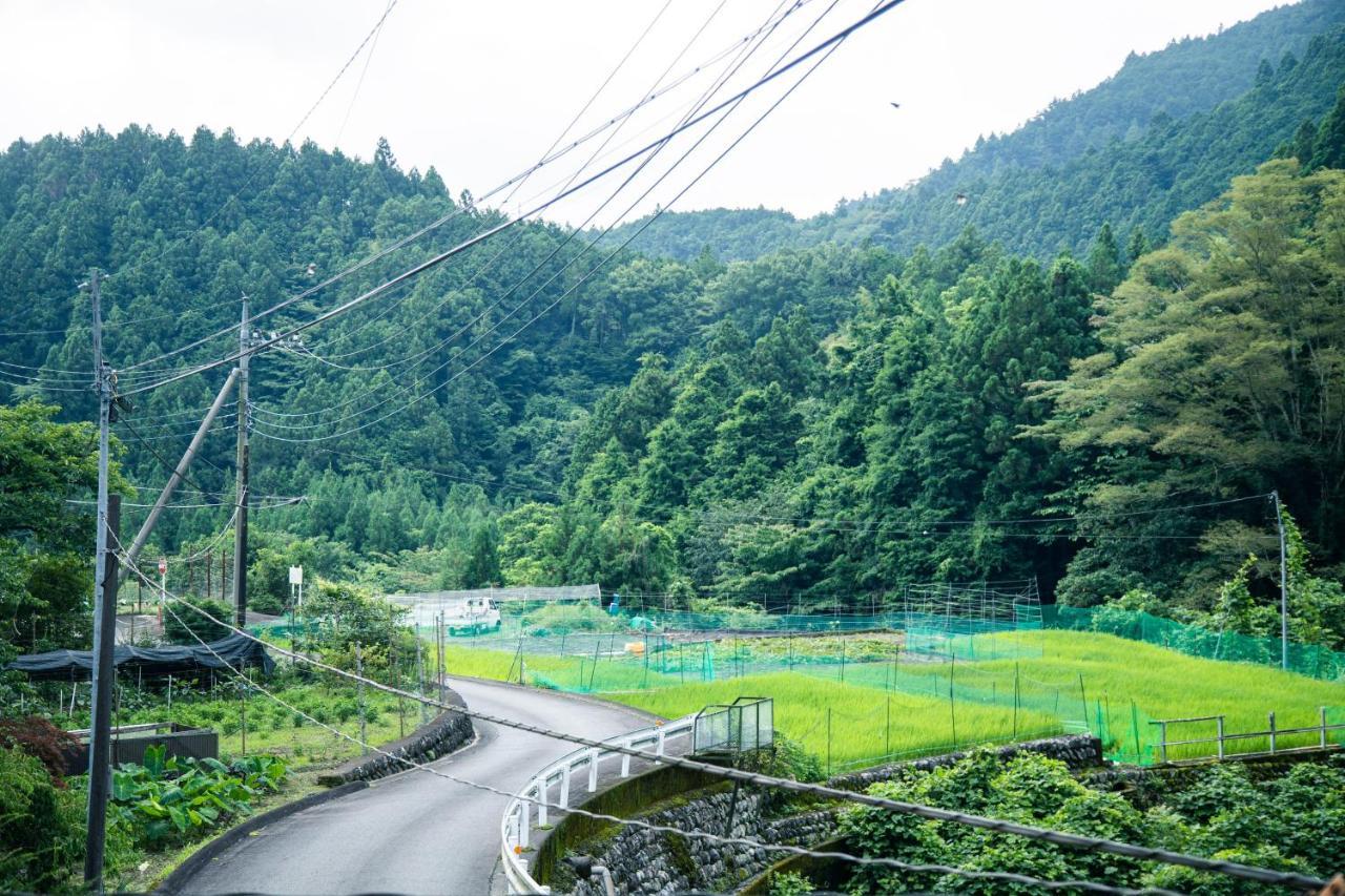山の中の一棟貸切宿 五番地 Nambu (Yamanashi) ภายนอก รูปภาพ